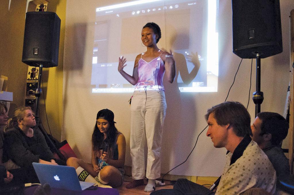 Africana+studies+and+multimedia+arts+student%2C+Lilith+King-Smithson%2C+curated+a+film+screening%2C+which+included+local+filmmakers.+Artists+expressed+activism+through+art+and+vending+stations+were+set+up+to+share+their+work+at+Heartspace+in+San+Francisco%2C+Saturday%2C+Oct.+7%2C+2017.+%28Richard+Lomibao%2FGolden+Gate+Xpress%29
