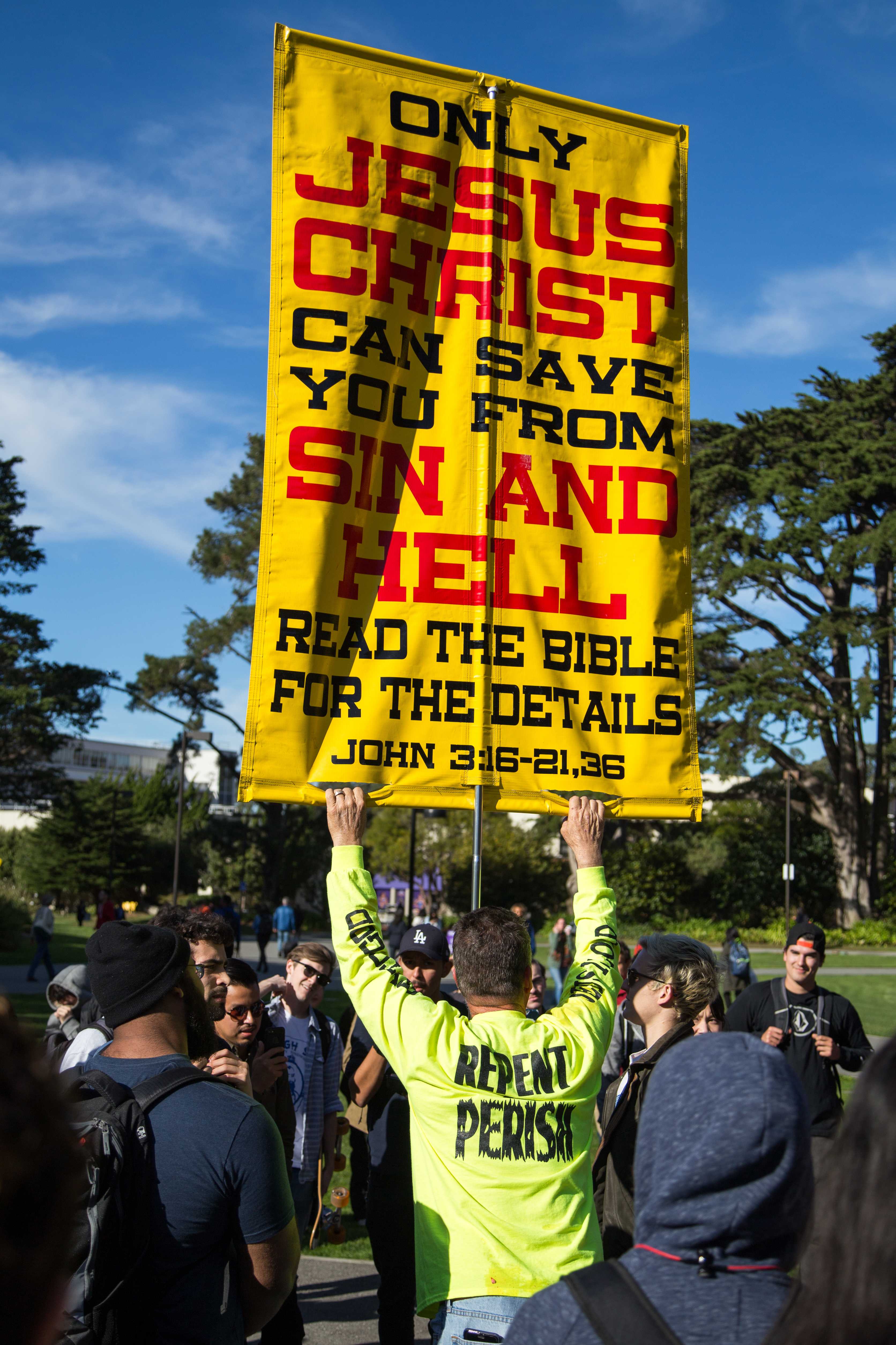 Students+clash+with+religious+activists+at+SF+State