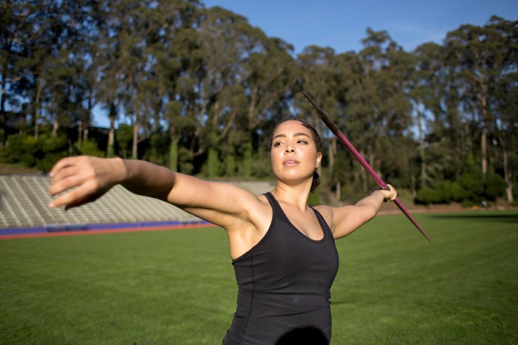 Simone Reynolds warms up at the track field at SF State on Wednesday, Jan. 31, 2018. (Travis Wesley/Golden Gate Xpress)