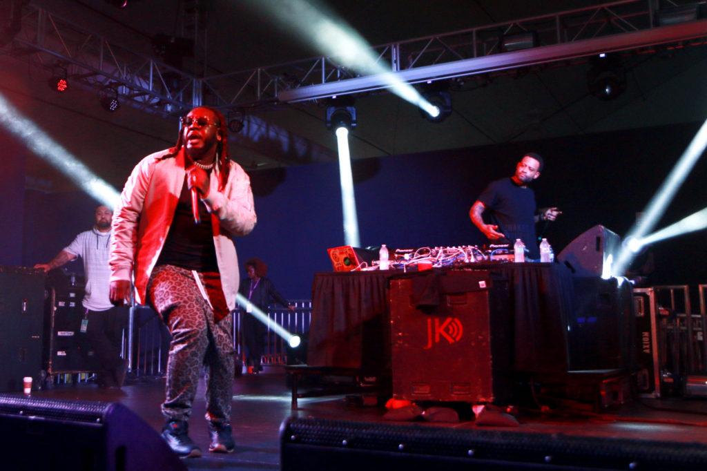 T-Pain perfroms on stage for the 8th Annual Rhythms Music festival at the Annex in SF State on Saturday April 14th, in San Francisco, Cali. 
(Diego Aguilar/Golden Gate Xpress)