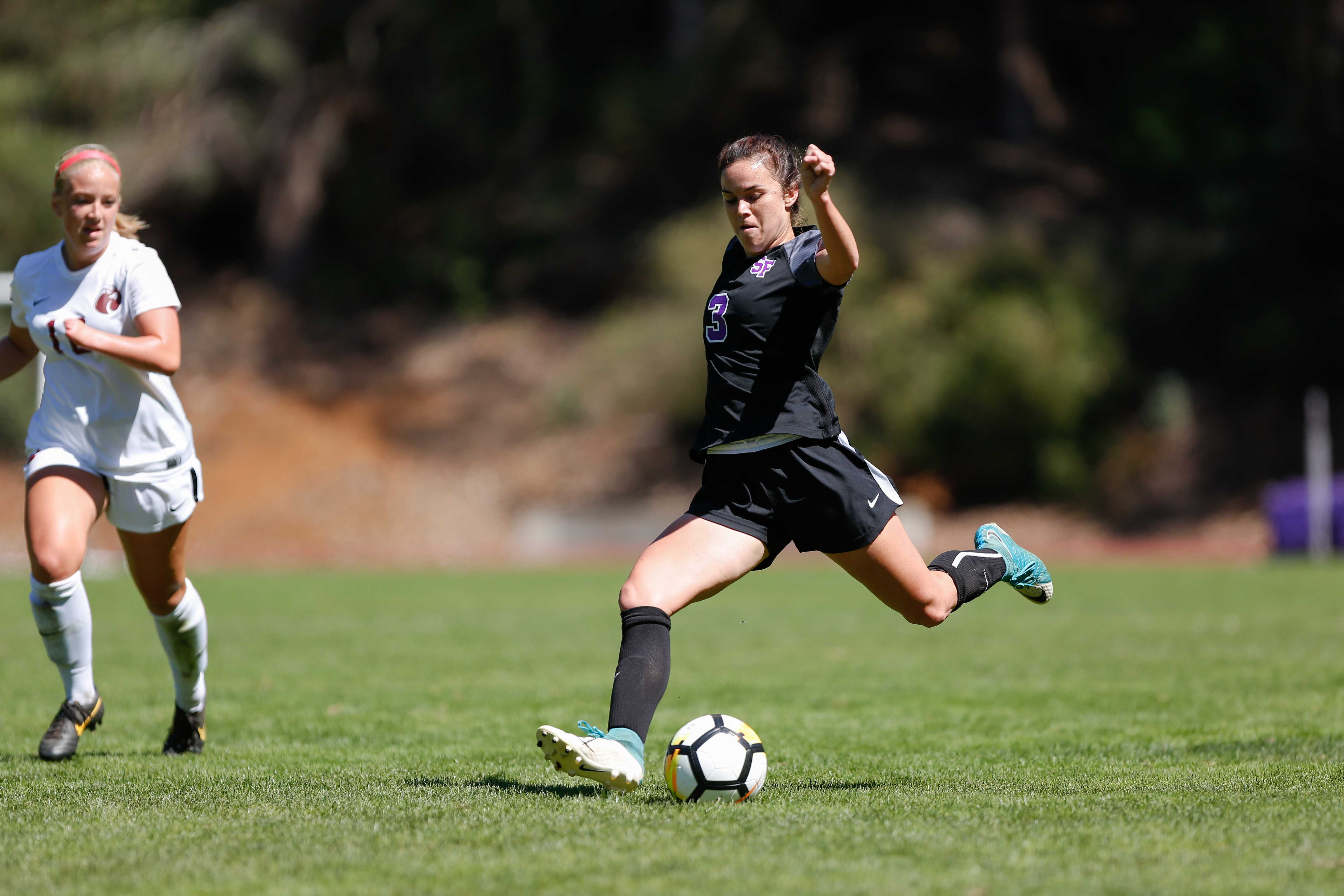SF State defender Madison Messier kicks the ball upfield during the womens soccer home opener against the Seattle Pacific on Saturday Sept. 8, 2018. (Niko LaBarbera/Golden Gate Xpress)