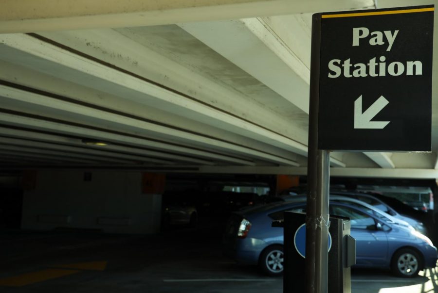 Parking structure where San Francisco State University will raise the daily parking rate from $8 to $10 on June 1st. ( Dyanna Calvario / Golden Gate Xpress)