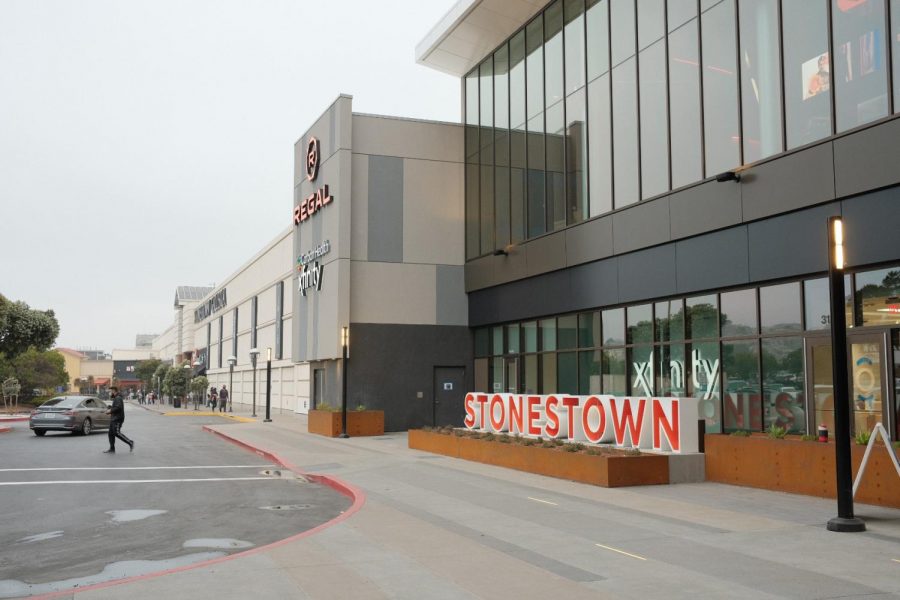 The new expansion of Stonestown Galleria along 20th Avenue on April 21, 2021. The proposed development would reconfigure 20th Avenue, add new buildings containing additional retail and restaurant spaces. (Cameron Lee / Golden Gate Xpress) 