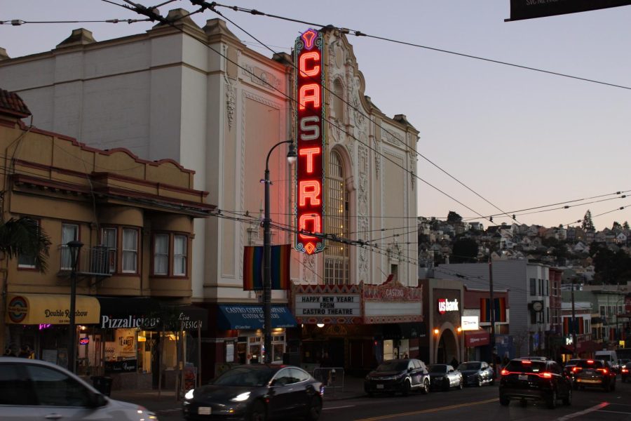 As the sun goes down on Jan. 25, the Castro Theatre neon sign begins to light up. Another Planet Entertainment announced on Jan. 19 that it plans to take over operations from the Castro Theatre, turning it into a live event venue. (Paris Galarza / Golden Gate Xpress)