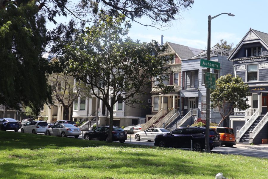 A row of houses across the street from Panhandle Park in the Panhandle neighborhood of San Francisco on April 30, 2023. (Sarah Bruno / Golden Gate Xpress)