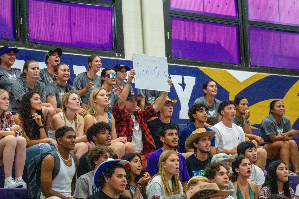 The crowd watching a game-tying free throw during the SFSU men’s basketball game against Westmont College at SFSU’s main gym on Nov. 18, 2023. (Ryo Kojima/Golden Gate Xpress)
