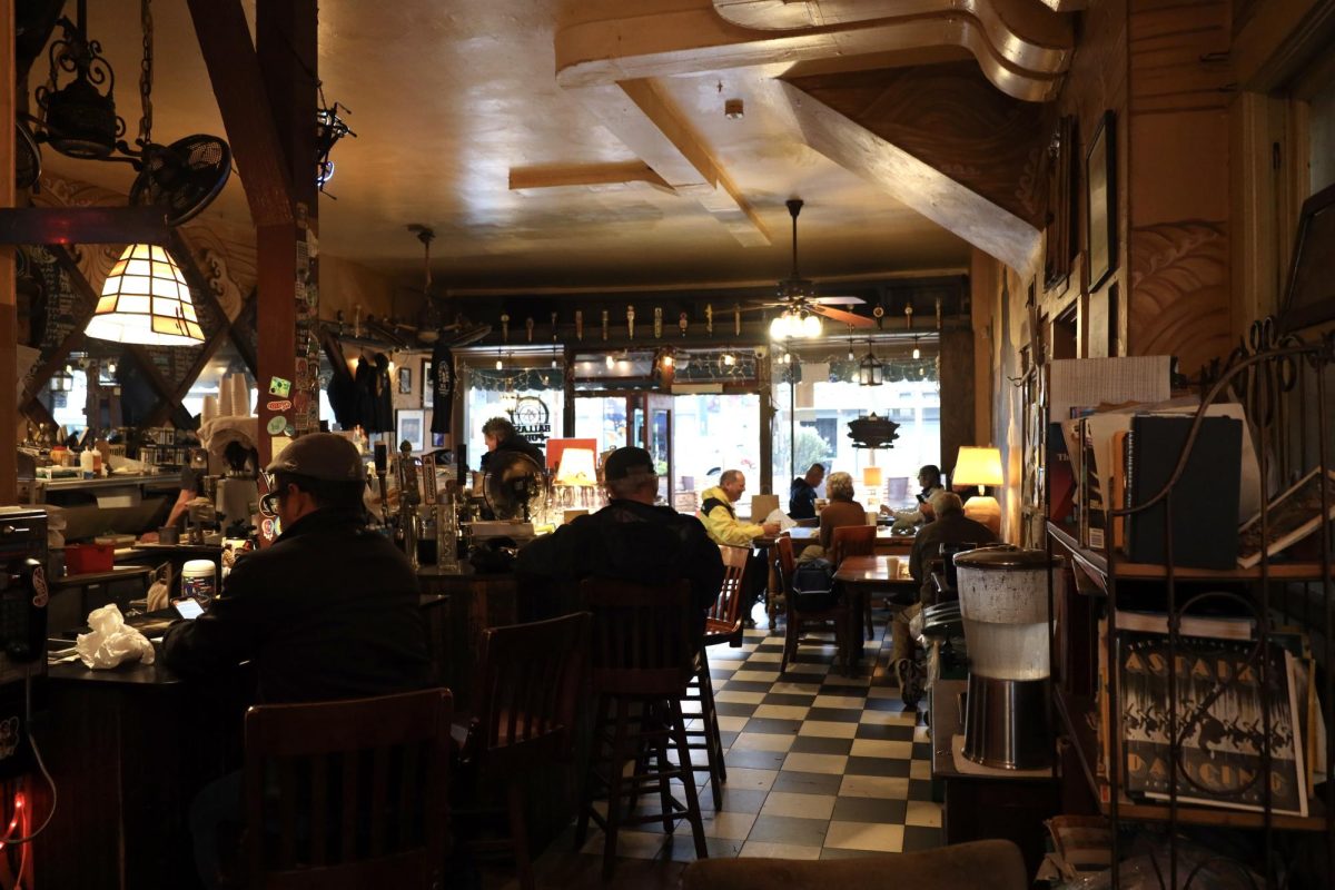 Simple Pleasures Cafe on a busy Friday morning on Nov. 22, 2024. The cafe is located in the Outer Richmond neighborhood of San Francisco.  (Gabriel Carver / Golden Gate Xpress)