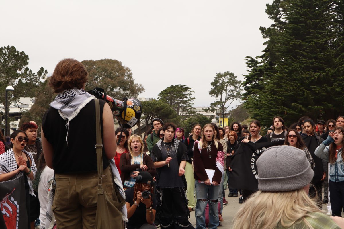 Protestors gather in front of the Administration building during a campuswide walkout against President Lynn Mahoney’s response to their demands on Thursday, April 30, 2026. (Eliza Arthur / Golden Gate Xpress)
